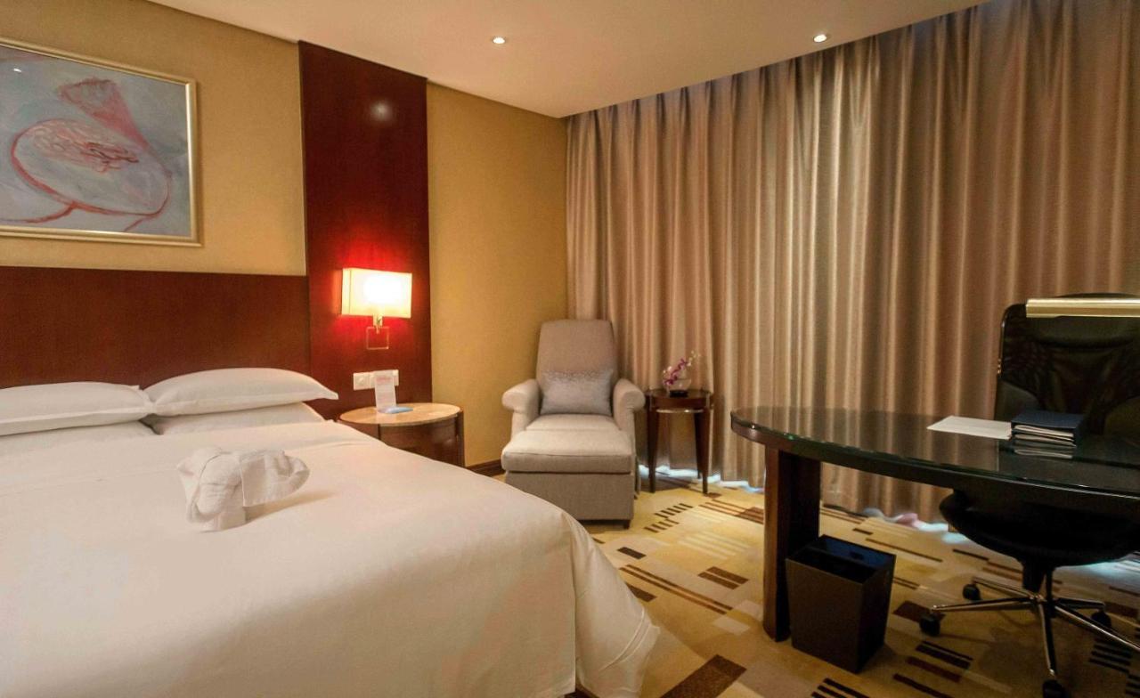 Sheraton Guiyang Hotel Экстерьер фото