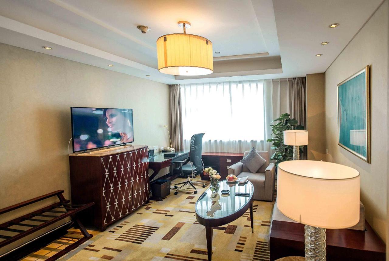 Sheraton Guiyang Hotel Экстерьер фото