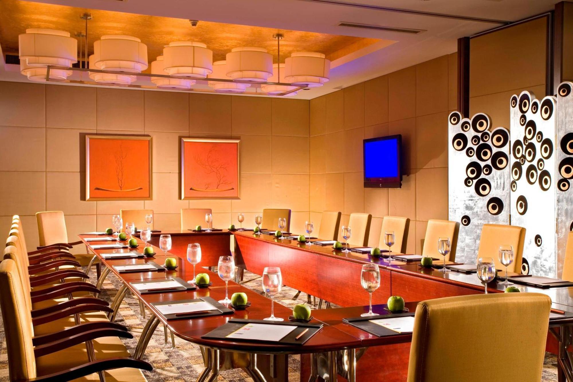 Sheraton Guiyang Hotel Экстерьер фото