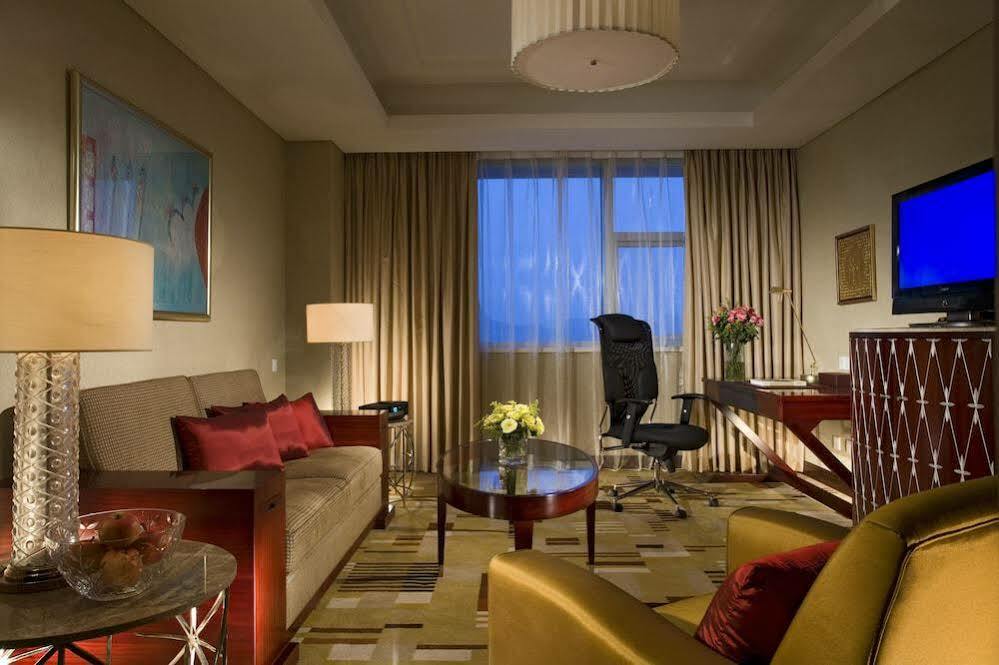 Sheraton Guiyang Hotel Экстерьер фото